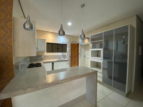 Casa para alugar em Sapezal, Água Clara II, com 3 quartos, com 197.5 m²