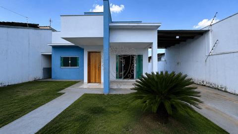 Casa à venda em Sapezal, Água Clara IV, com 3 quartos, com 135 m²